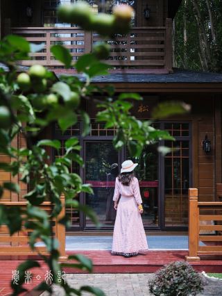 Western Liaoning's secret private hot springs, wooden cabins soaking in springs, frolicking in the wetlands