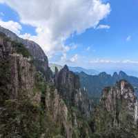 莽山五指峰｜被遺忘的秘境！ 誰說湖南只有張家界？莽山五指峰是隱世仙境！藏在郴州深山裡的絕美風光
