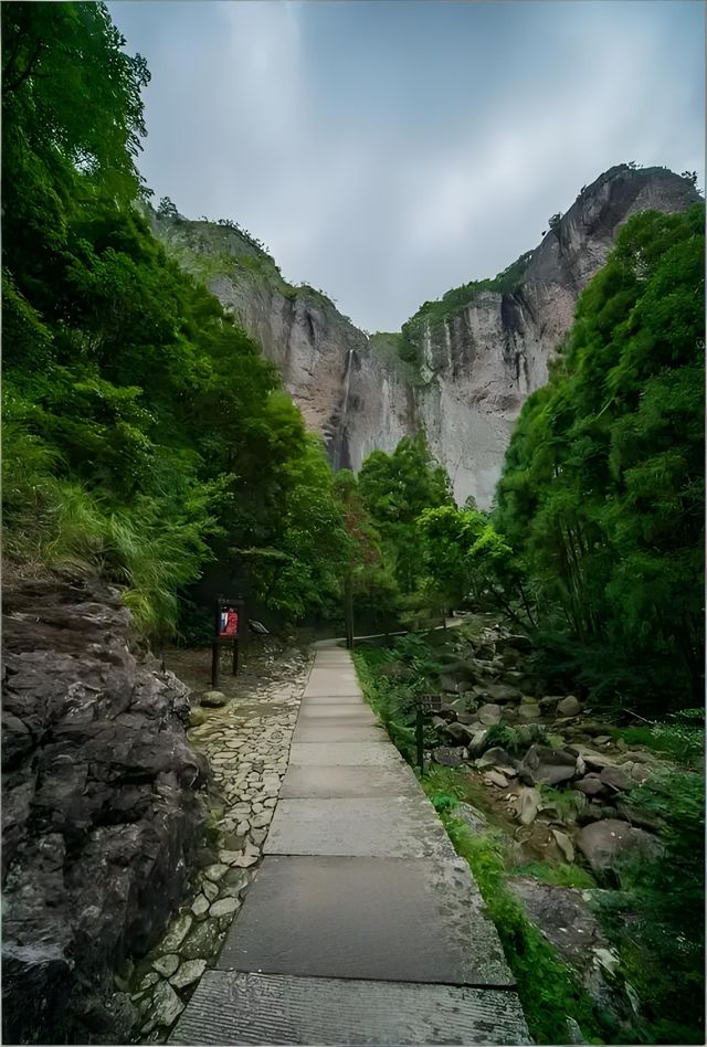 別再只看照片了！雁蕩山大龍湫，會「呼吸」的瀑布才是絕殺！