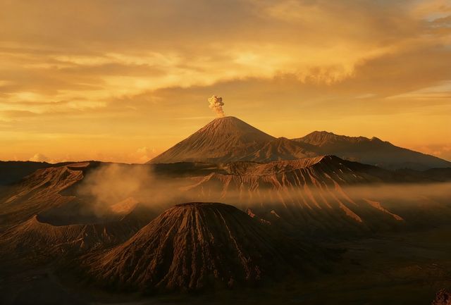 在 “月球地表” 徒步，闖入火山的千年秘境