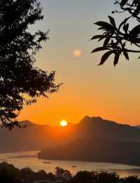 ## 寮國6天5000元超值旅遊攻略###預算分配(人民幣大致