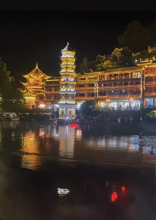 鳳凰古城三天兩晚詩意之旅 鳳凰古城三天兩晚詩意之旅