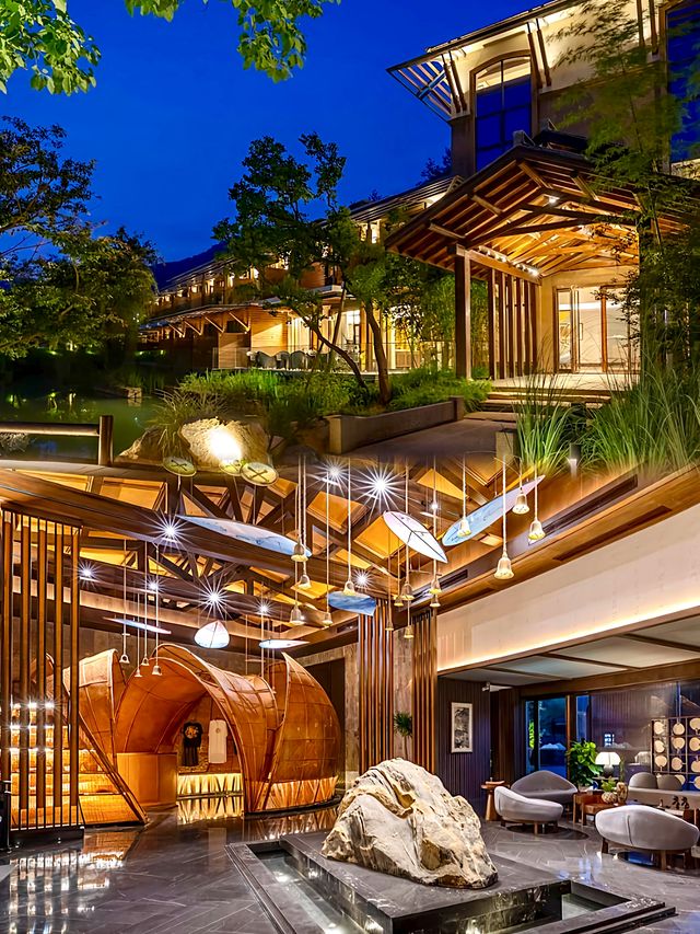 安吉這家山居酒店太好住了!溫泉、樹屋、日落全都有