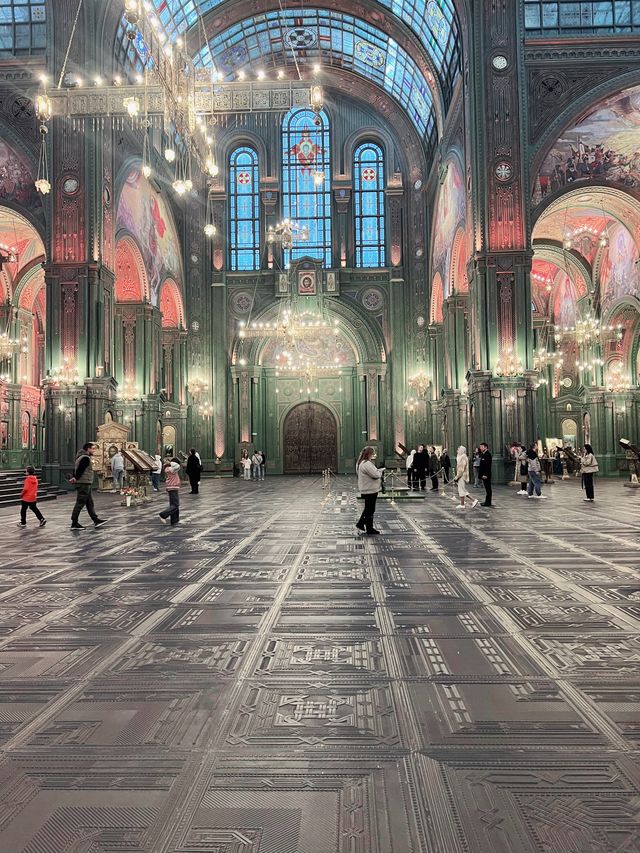 震撼到失語!這座軍教結合的教堂,藏著最硬核的家國信仰 震撼到失語!這座軍教結合的教堂,藏著最硬核的家國信仰