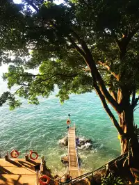 一人行~香港堅尼地城之西環泳棚