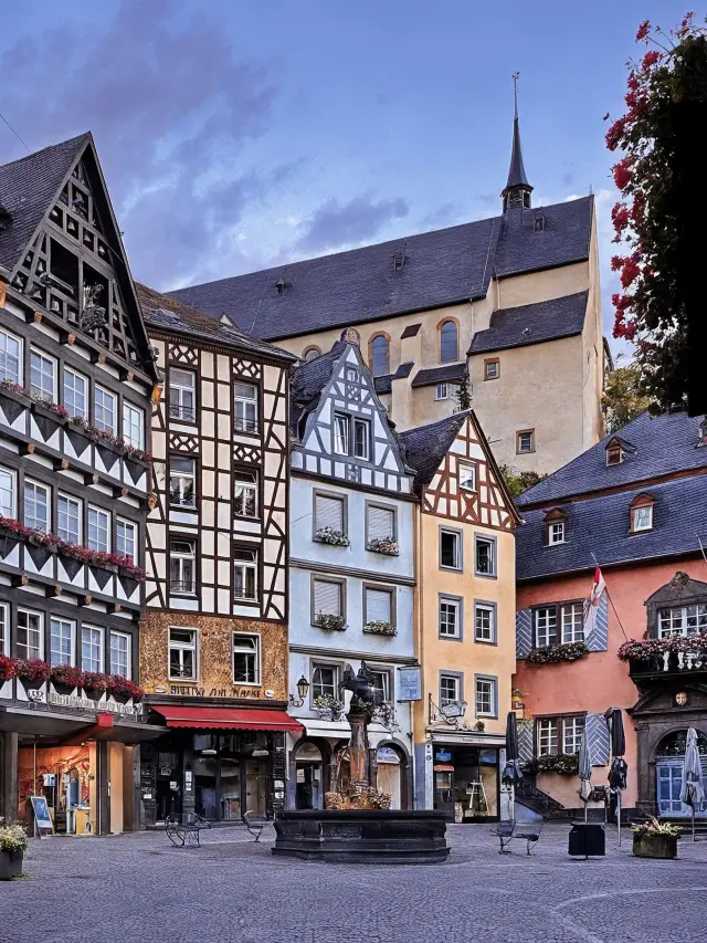8-Day Europe Multi-Country Walking Tour: This Guide is Truly Amazing