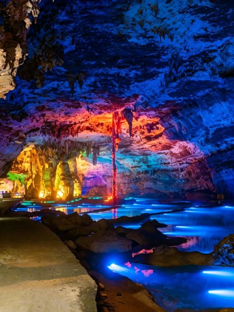 地底の秘境で避暑体験｜十二背后・双河洞週末ガイド | Trip.com 綏陽