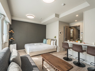 Next to Shinsaibashi in Osaka, only 200+ per person! A serviced residence for 3 people is so comfortable