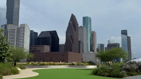 Houston Travel Guide — traveler post in Buffalo