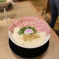 名古屋超高質雞白湯拉麵