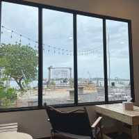 Songkhla Pier คาเฟ่สุดชิลล์ริมทะเลสาบสงขลา