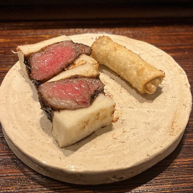 【大阪・北新地】経験豊富なシェフの技が光る芸術的な肉割烹「友百合」