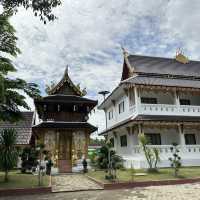 วัดเจดีย์เหลี่ยม ประตูสู่นครโบราณ📍