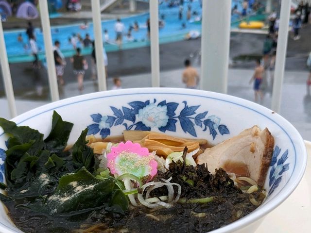 【屋外で遊び倒せるプール】北海道ていねプール