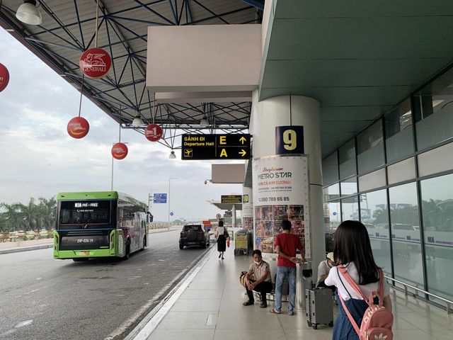 ベトナム　ベトナム観光　ハノイ　ノイバイ国際空港のターミナル間移動をしてみた！無料シャトルバス有り