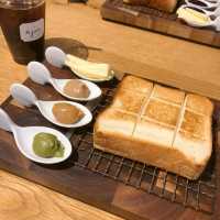 갓 구운 식빵이 기다리는 오사카 맛집🍞