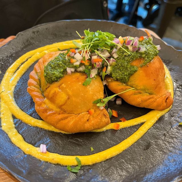 中環｜斜路上鋪頭細細嘅特色少見秘魯菜🇵🇪🍗🐟