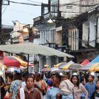 ถนนคนเดินย้อนยุคตะกั่วป่า กินขนม ชมเมืองเก่า