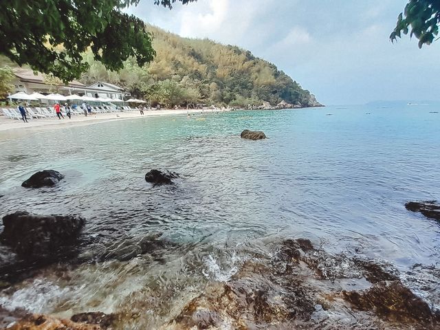 เกาะล้าน หาดสวย น้ำใส ทะเลใกล้กรุงเทพ 🏖️