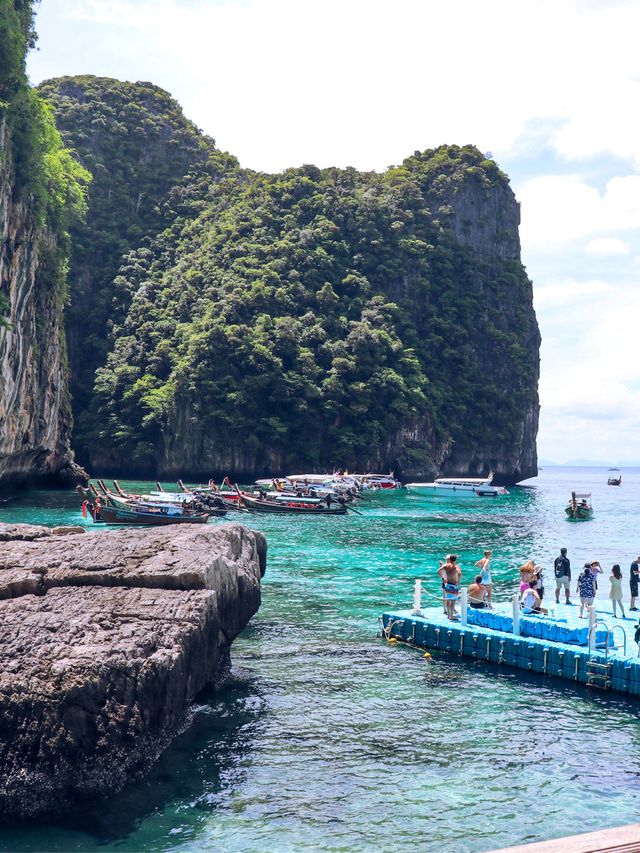 อ่าวมาหยา เกาะพีพี สวรรค์ทะเลกระบี่