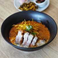 ข้าวซอย เปิง-สามกอง