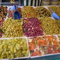 Exploring Marché de la Création Bastille 
