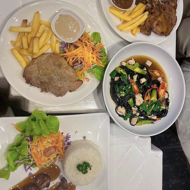 📍ALIVE CAFE(อะไลฟ์ คาเฟ่)