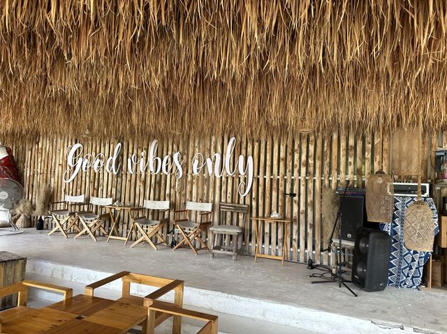 Camp Tales Cafe - Glamp and Grill
