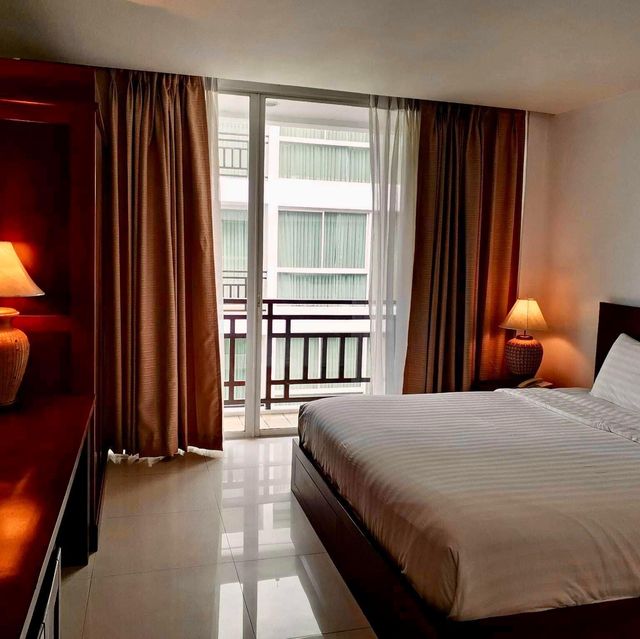 Sabaidee at Lao hotel 