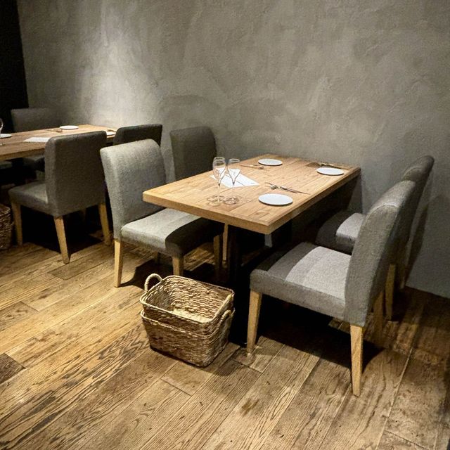 【大阪・北新地】ドリンクも追加料理も込みのお得なコース「炉端イタリアン ICORIBI 堂島」