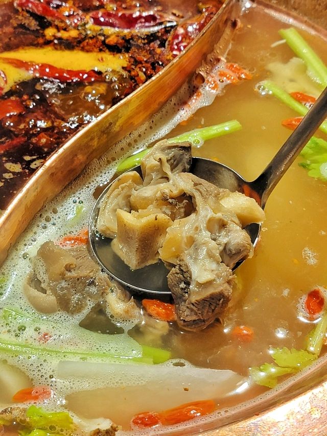 荃灣麻辣火鍋期間限定特色羊肉鍋及拼盤