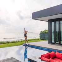นอนชิลริมทะเลPoolVilla เงียบสงบ