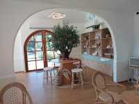  Trio Farm Cafe  