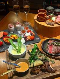 【福岡グルメ】お肉とスイーツを楽しめる“夜のアフタヌーンティー“