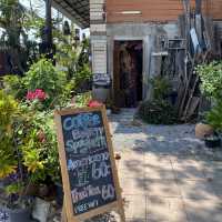 Café mystère คาเฟ่มิสแตร์ (ร้านกาแฟ)