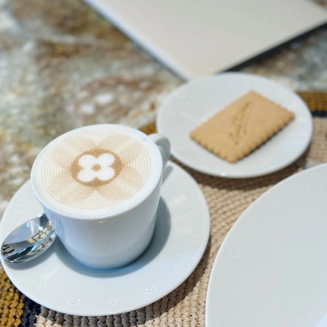 Le Café Louis Vuitton @ Gaysorn Amarin 🇹🇭