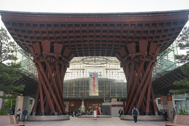 Kanazawa - Cultural place with fresh seafood