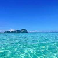 BAMBOO ISLAND 