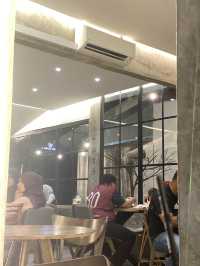 Meet this gorgeous cafe!