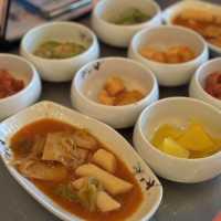 𖤣𖤥中環飯堂│份量大的韓式午餐 