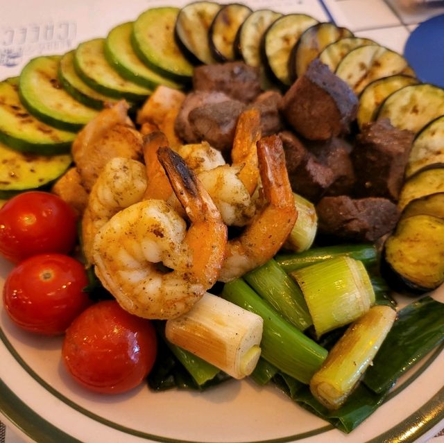 연남동에서 만난 그리스 맛집 , 그리스마스 ❤️