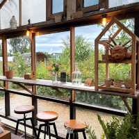 ปราณบุรีก็มีคาเฟ่บรรยากาศดีไม่แพ้ที่อื่นเหมือนกัน
