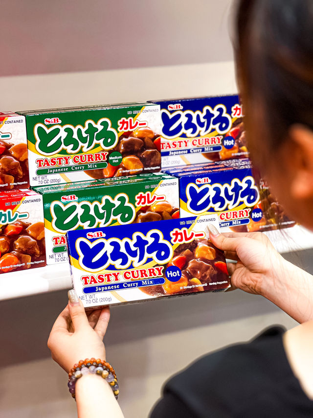 美食展參與咗佢嘅咖喱粉製作