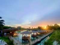 ทานข้าวที่บ้านฉางริมน้ำ