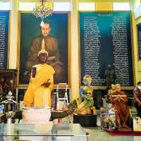 วัดอินทรวิหาร บางขุนพรหม บ่อน้ำมนต์ศักดิ์สิทธิ์
