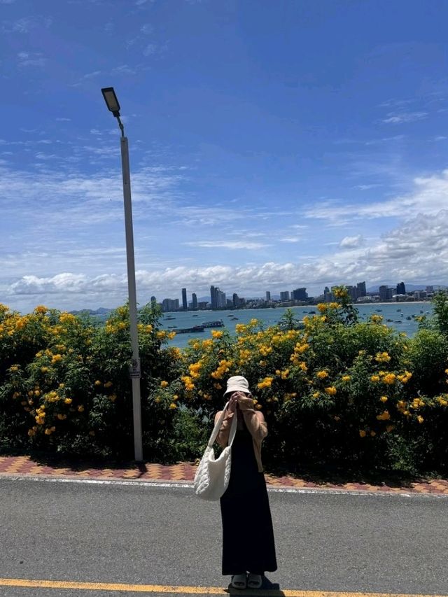 มุมถ่ายรูปปังๆอยู่แค่พัทยา