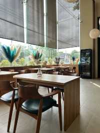 📍So Into cafe & eatery คาเฟ่สวยงามฟีลเทพนิยาย