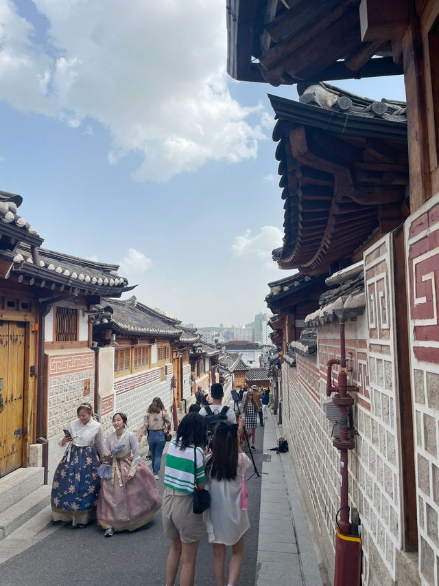 A Journey Back in Time: Discovering Bukchon Hanok Village