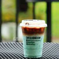 ฮักเขาคาเฟ่ & โฮมสเตย์ เนินมะปราง