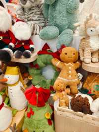 Festive Vibes and Holiday Finds at 1 Utama